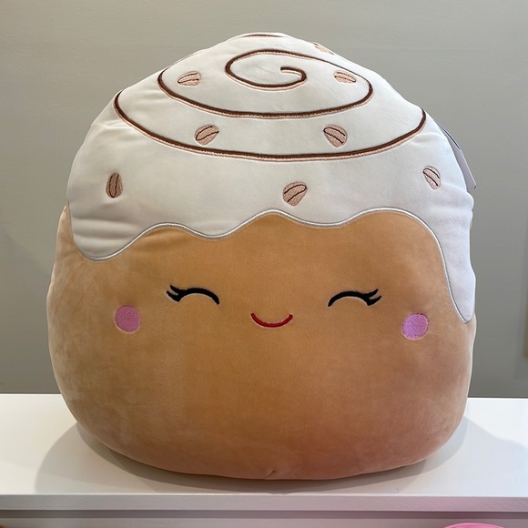 Squishmallows Other Nwt 6 Chanel The Cinnamon Roll Squishmallow